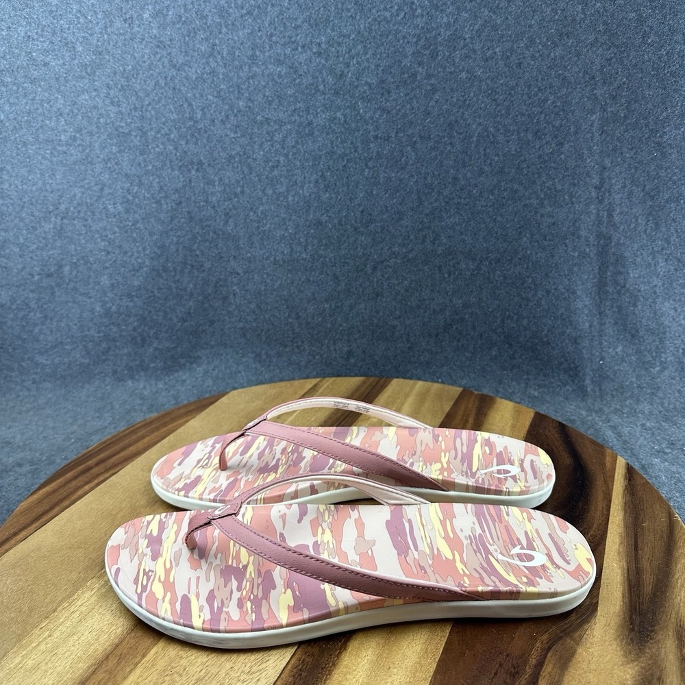 OluKai Women's Ho'opio Hau Sandal Pink Camo Flip Flops Women's Size 11 - Picture 6 of 9